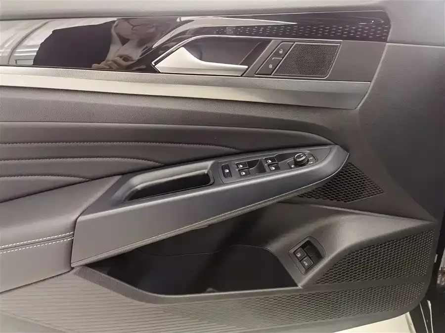 Volkswagen Passat New Energy Passat New Energy 2022 430PHEV Hybrid Elite Edition 2022 — миниатюра 4