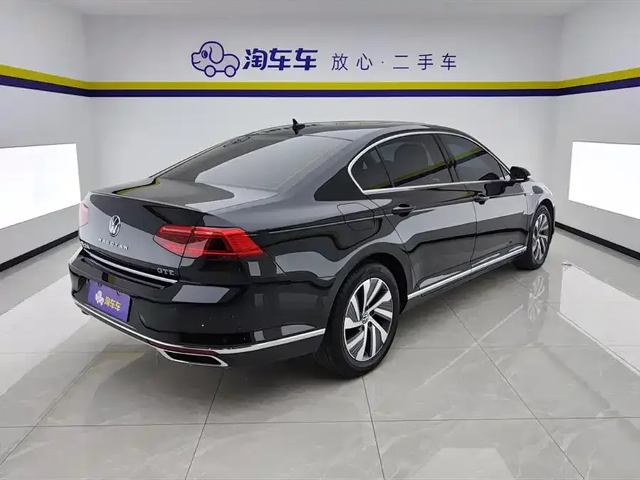 Volkswagen Magotan GTE plug-in hybrid Magotan GTE plug-in hybrid 2022 GTE luxury model 2023 — миниатюра 3