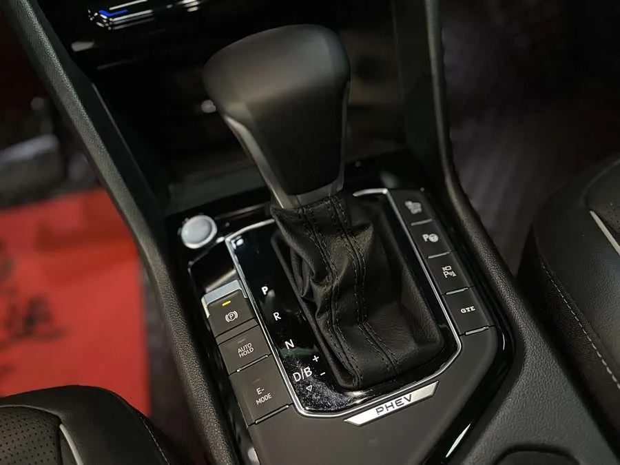 Volkswagen Tiguan L New Energy Tiguan L New Energy 2023 430PHEV Plug-in Hybrid Premium Edition 2024 — миниатюра 5