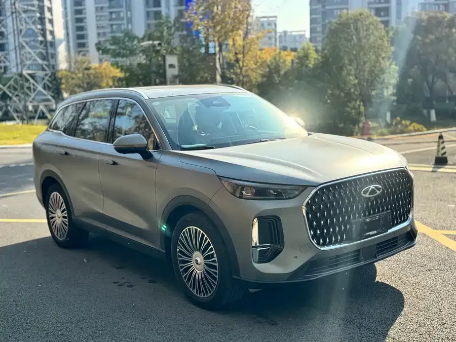 Chery Tiggo 8L Tiggo 8L 2024 2.0T 2WD Premium Edition 5 Seaters 2024 — миниатюра 3