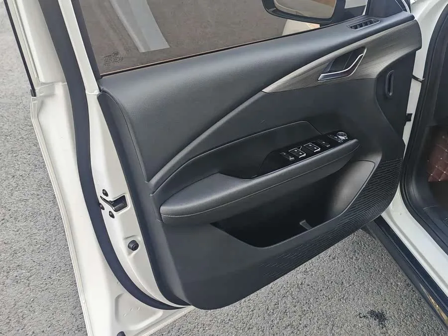 Wuling Starlight Wuling Starlight 2024 Co-creation Edition 510 Advanced Model 2024 — миниатюра 2
