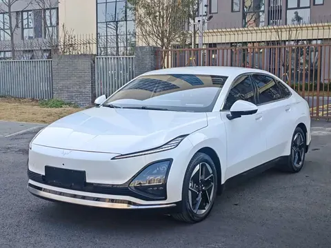 Wuling Starlight 2024 buy in Moscow