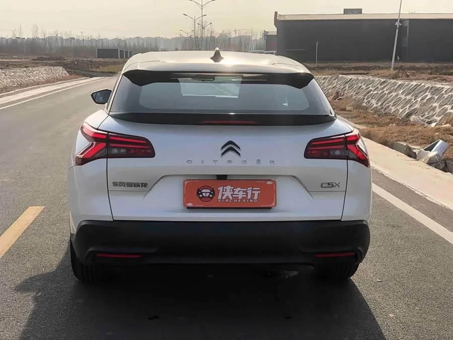 Citroen Versailles C5 X Versailles C5 X 2025 1.6T Overseas Edition 2024 — миниатюра 2
