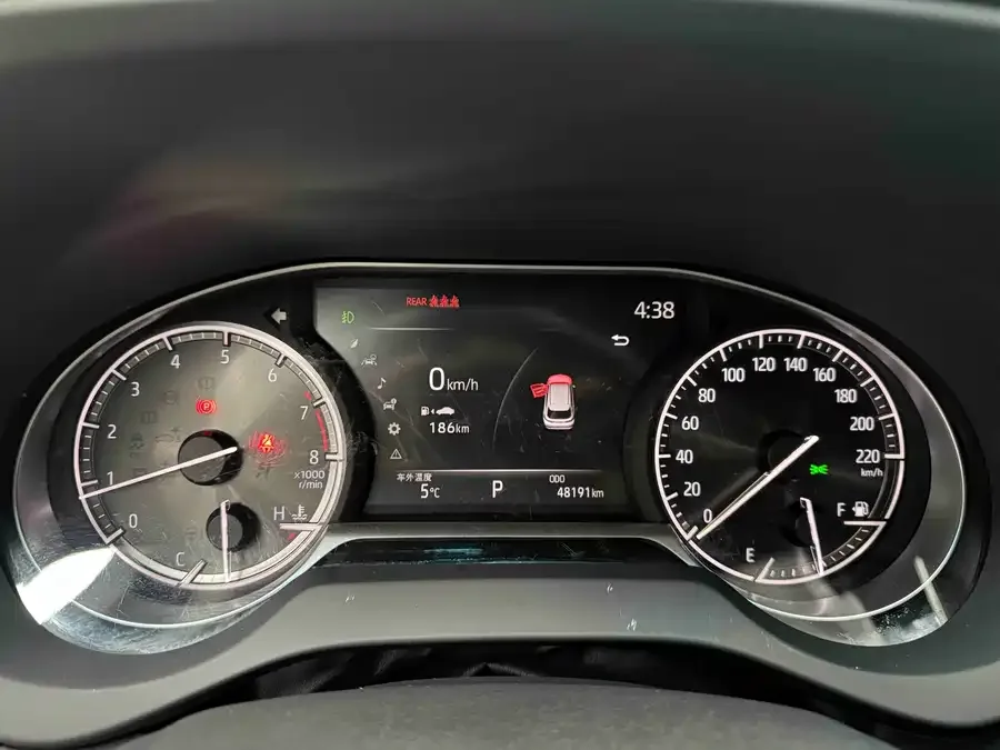 Toyota Venza Venza 2022 2.0L CVT 2WD Premium Edition 2023 — миниатюра 4