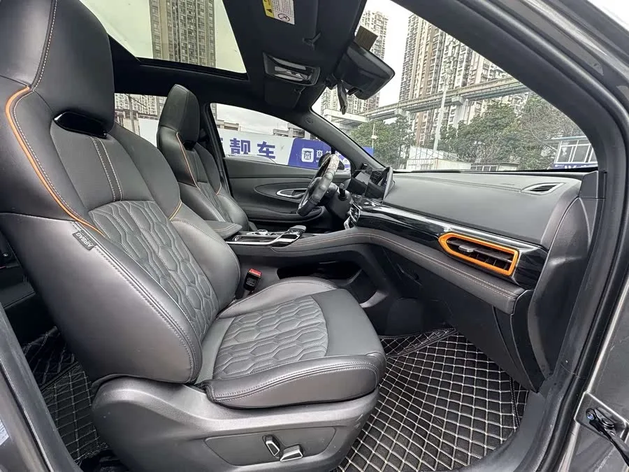 Changan UNI-T Changan UNI-T 2022 1.5T flagship model 2022 — миниатюра 5