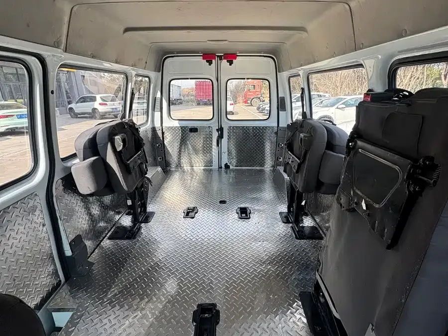 Jiangling special Teshun 2021 2.8T Space King Ordinary Model Long Axis Medium High Roof Rear Single Tire - 6-seater Diesel National VI JX493 2022 — миниатюра 3