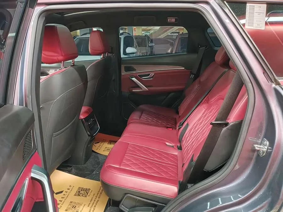Jetour X70 PLUS JETOUR X70 PLUS 2024 Champion Edition 1.5T DCT Champion MAX+ 5 Seaters 2024 — миниатюра 3