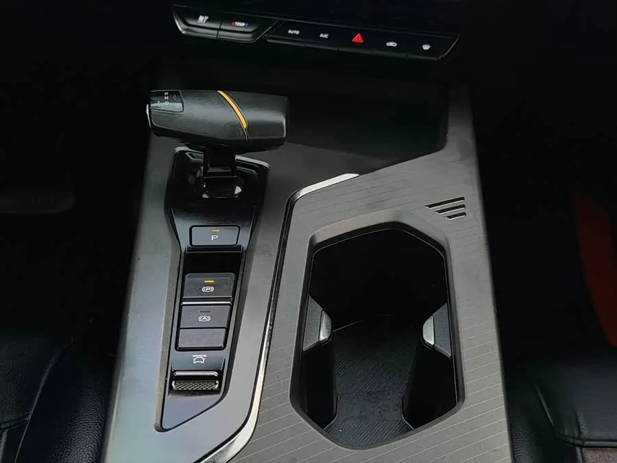 Oshan X5 PLUS Changan Auchan X5 PLUS 2023 1.5T DCT pilot model 2023 — миниатюра 4