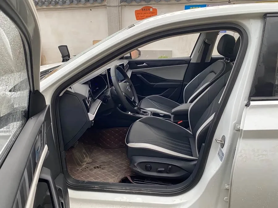 Jetta VA7 Jetta VA7 2025 1.4T First Come First Served Edition 2025 — миниатюра 2