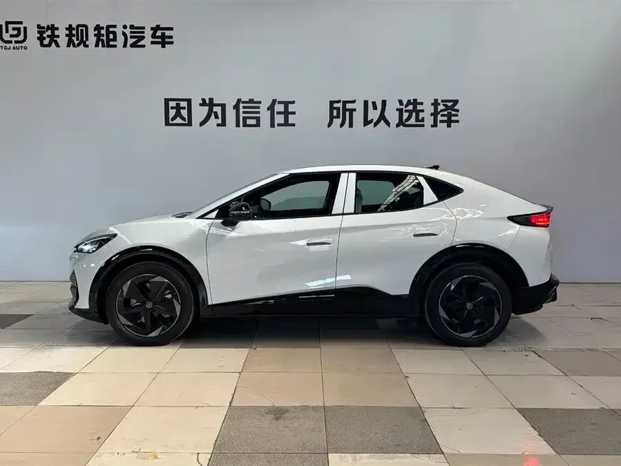 Volkswagen ID. UNYX Yuzhong 06 2024 Pro long-range version 2025 — миниатюра 3