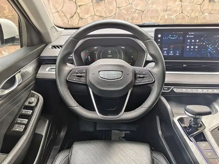 Geely Xingrui Xingrui 2023 2.0TD Luxury 2023 — миниатюра 4
