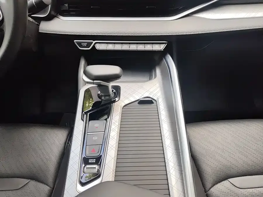 Geely Xingrui Xingrui 2023 2.0TD Luxury 2023 — миниатюра 5