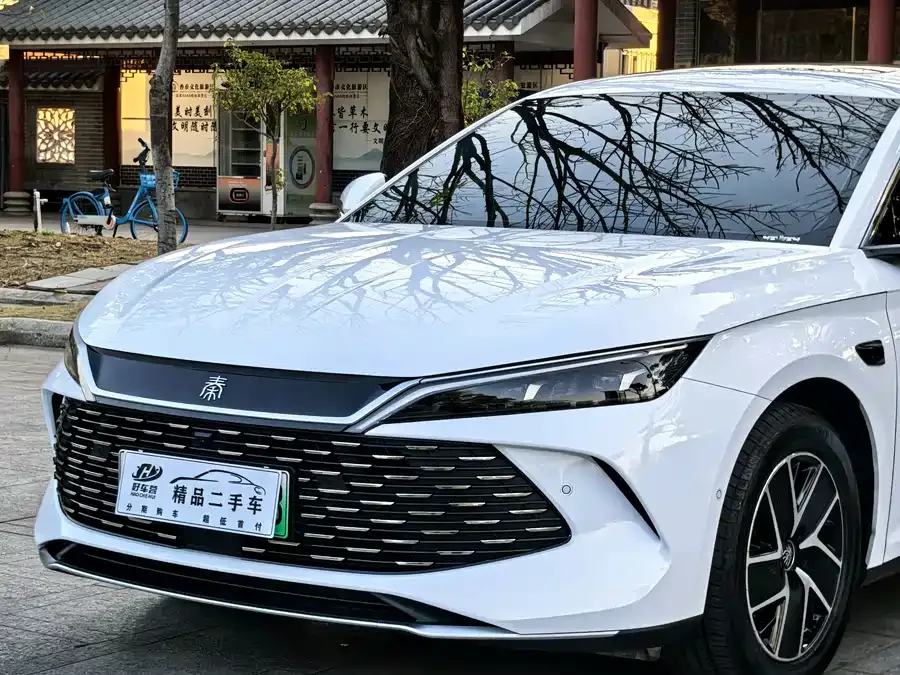 BYD Qin L Qin L 2025 DM-i Intelligent Driving Edition 120KM Beyond Edition 2025 — миниатюра 2