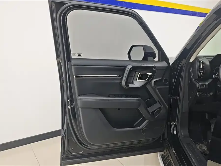 Haval Big Dog PLUS Haval Big Dog PLUS 2023 2.0T 2WD Trendy Wild Edition Plus 2025 — миниатюра 4