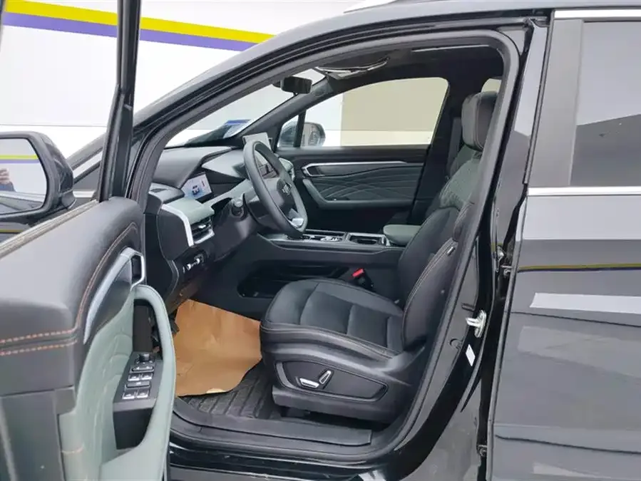 Geely Haoyue L Haoyue L 2024 2.0T DCT Premium Edition 2024 — миниатюра 3