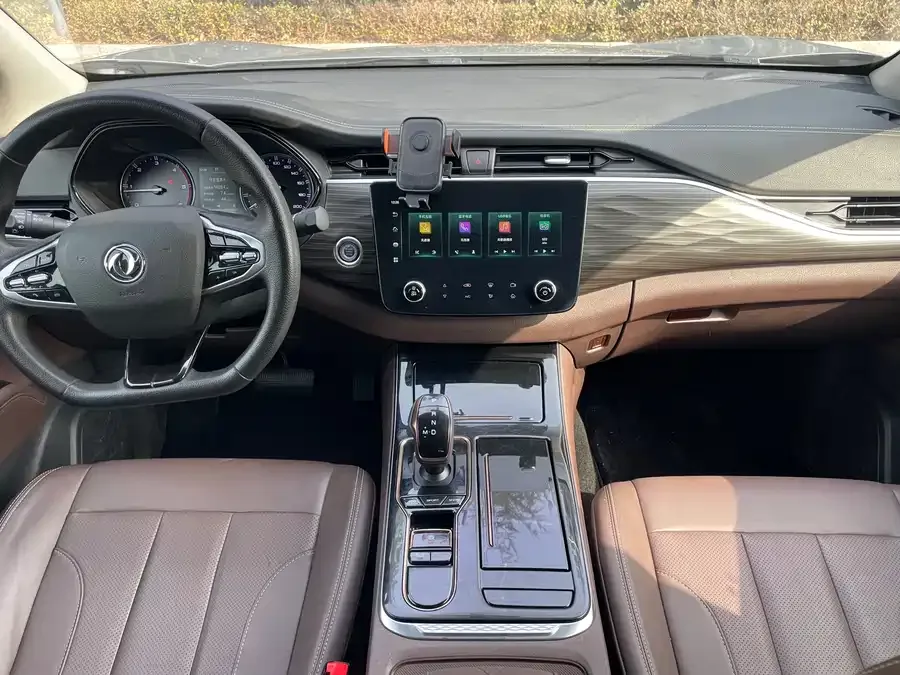 Dongfeng Ruiqi 7 Ruiqi 7 2022 2.3T automatic two-wheel drive diesel standard long cargo box M9T 2025 — миниатюра 3