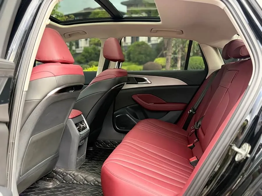 Hongqi H5 Hongqi H5 2023 1.5T DCT Zhilian Qiyun Edition 2024 — миниатюра 3