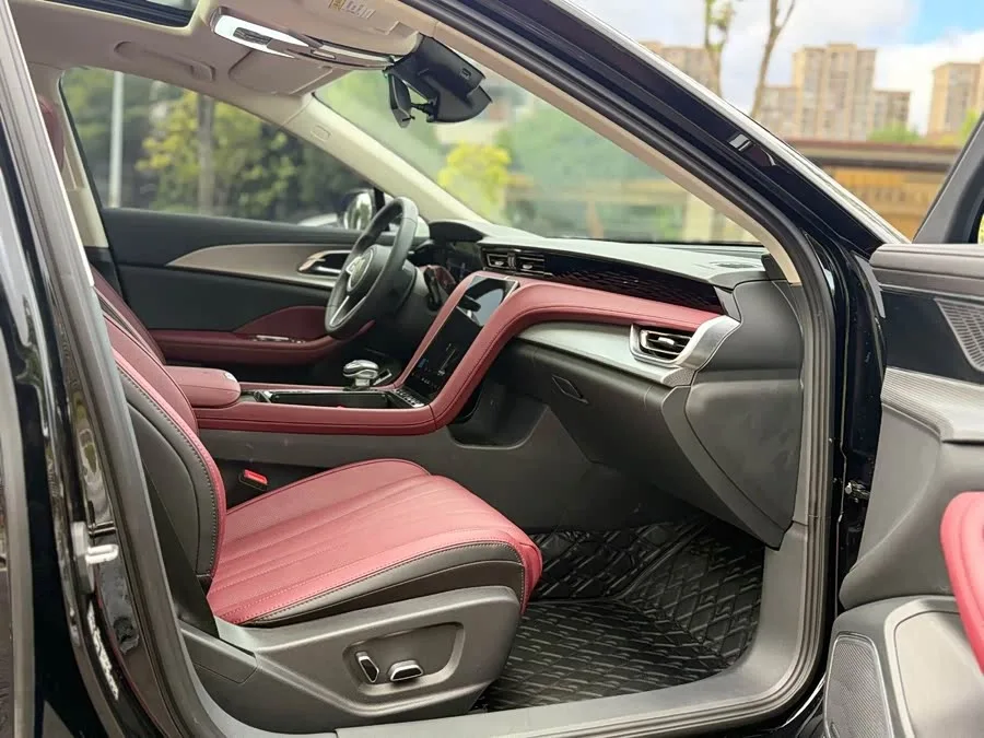 Hongqi H5 Hongqi H5 2023 1.5T DCT Zhilian Qiyun Edition 2024 — миниатюра 4