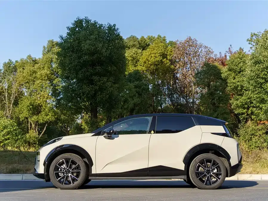Zeekr X Zeekr X 2025 four-seat rear-wheel drive cube version 2024 — миниатюра 4