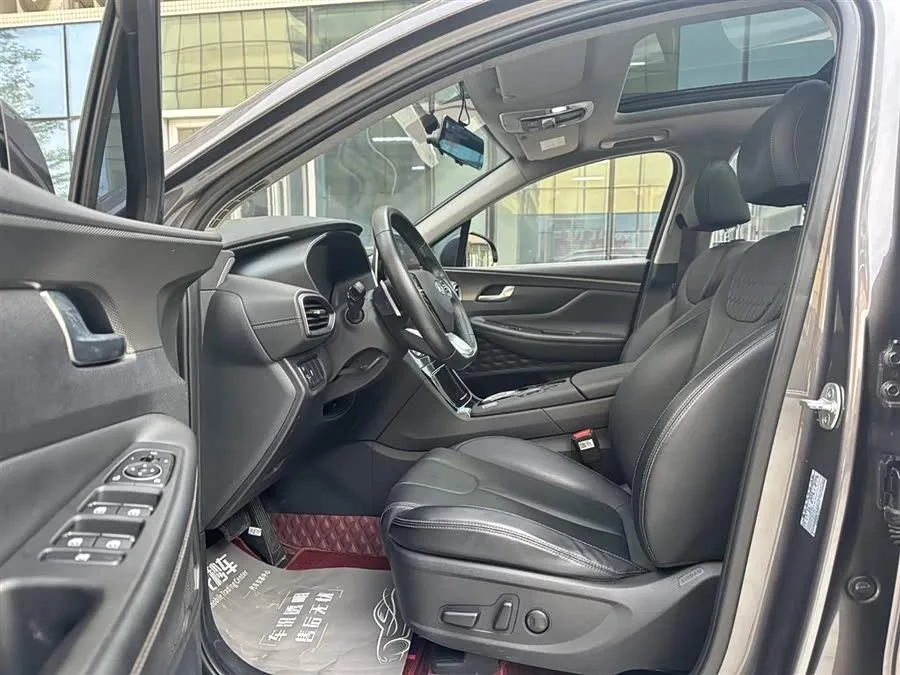 Hyundai SantaFe Santa Fe 2020 380 TGDi Automatic 2WD GLS Luxury Edition 2022 — миниатюра 5