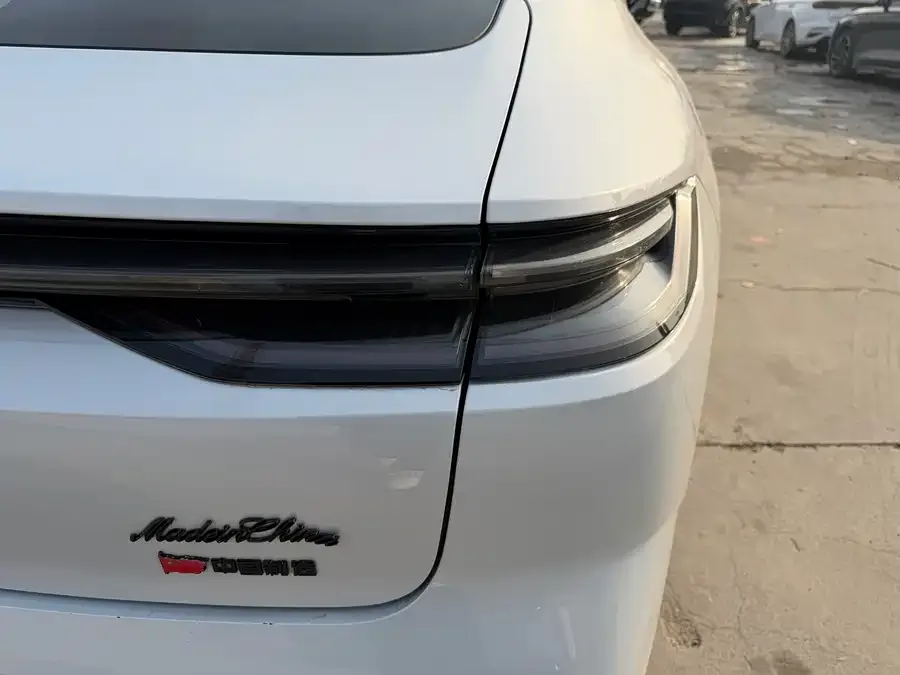 Geely Galaxy E8 Galaxy E8 2024 665km RWD Starship Long Range Edition 2024 — миниатюра 5