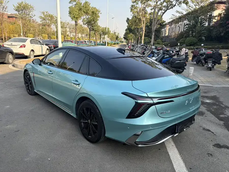 Hongqi H6 Hongqi H6 2023 2.0T Ultimate Edition 2023 — миниатюра 3