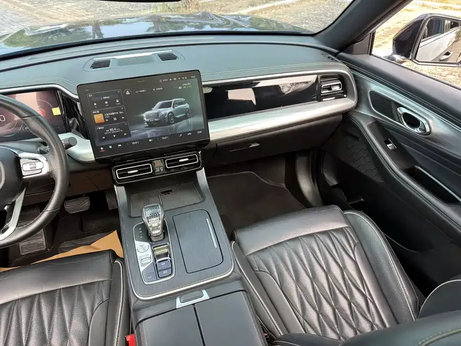 GAC Trumpchi GS8 Trumpchi GS8 2022 Pilot Series 2.0TGDI 2WD Luxury Smart Edition (7 Seaters) 2023 — миниатюра 5