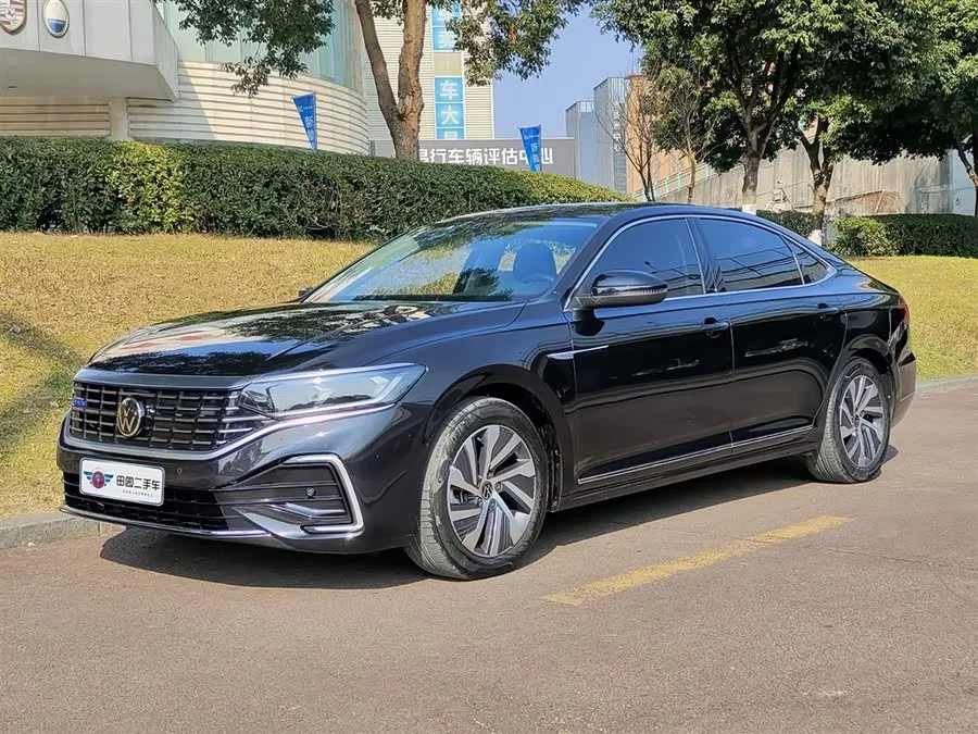 Volkswagen Passat New Energy Passat New Energy 2023 430PHEV Hybrid Elite Edition 2024 — фото 1, купить с доставкой в Москву