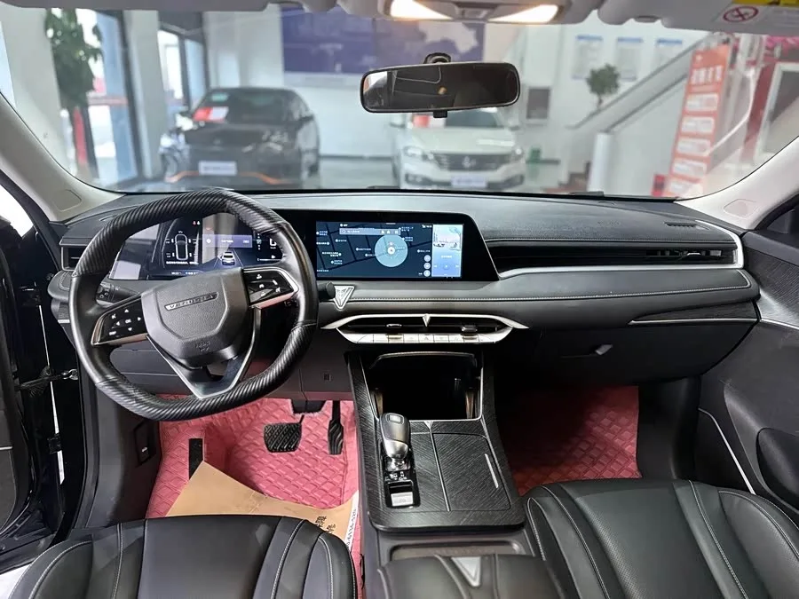 Venucia Big V Venucia V 2022 260T Dark Horse EditionIdol 2023 — миниатюра 2
