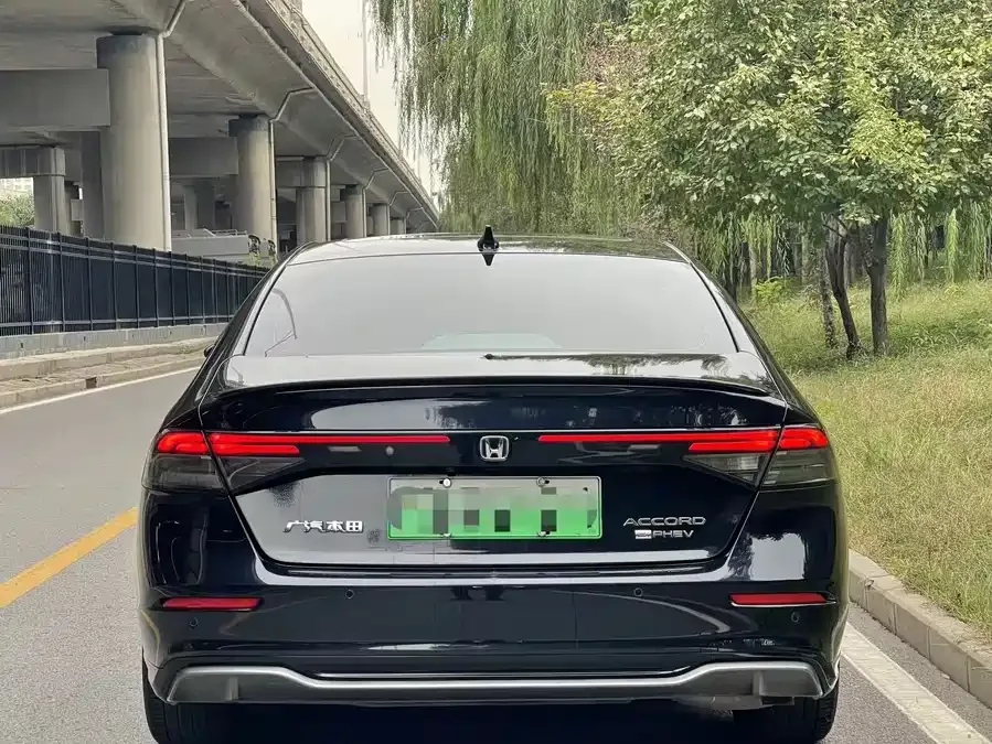 Honda Accord New Energy Accord New Energy 2023 2.0L e:PHEV Premium Edition 2023 — миниатюра 2