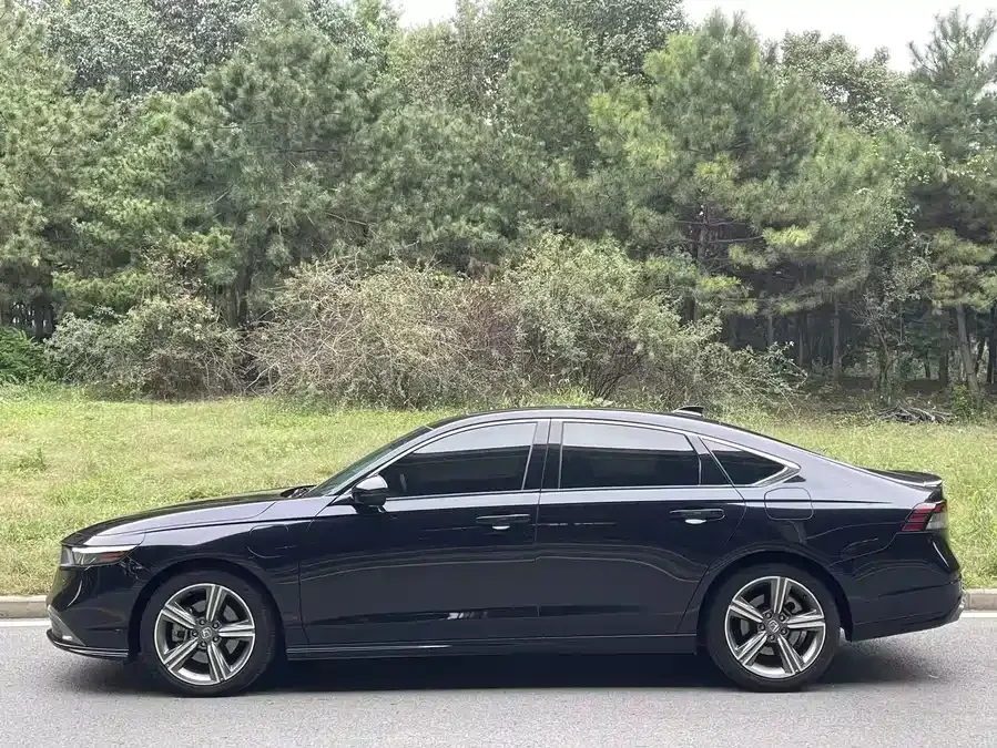 Honda Accord New Energy Accord New Energy 2023 2.0L e:PHEV Premium Edition 2023 — миниатюра 3