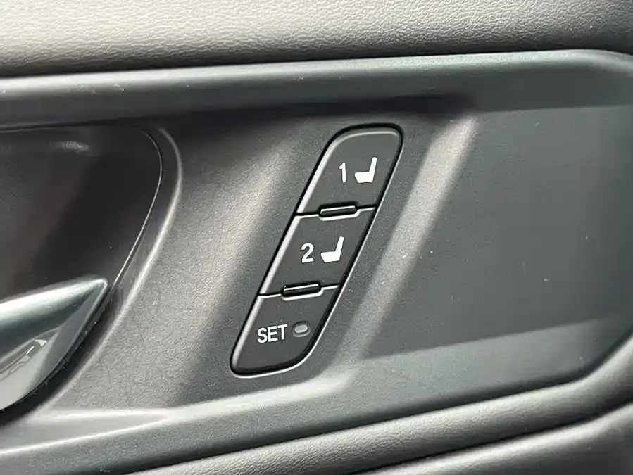 Honda Accord New Energy Accord New Energy 2023 2.0L e:PHEV Premium Edition 2023 — миниатюра 5