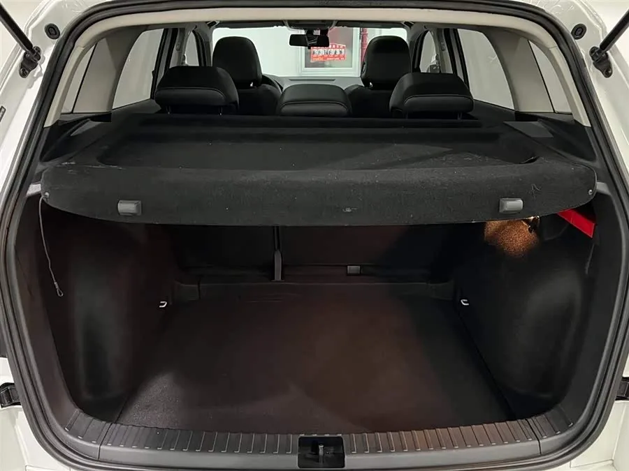 Skoda Karoq Korok 2023 TSI280 Exclusive Edition 2023 — миниатюра 4