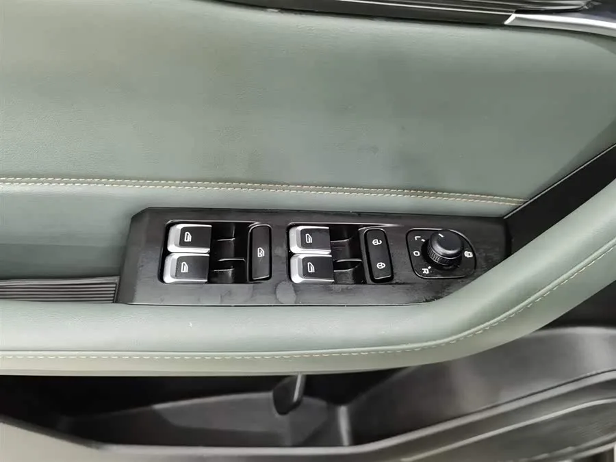 Geely Haoyue L Haoyue L 2023 2.0T DCT Premium Edition 2023 — миниатюра 3
