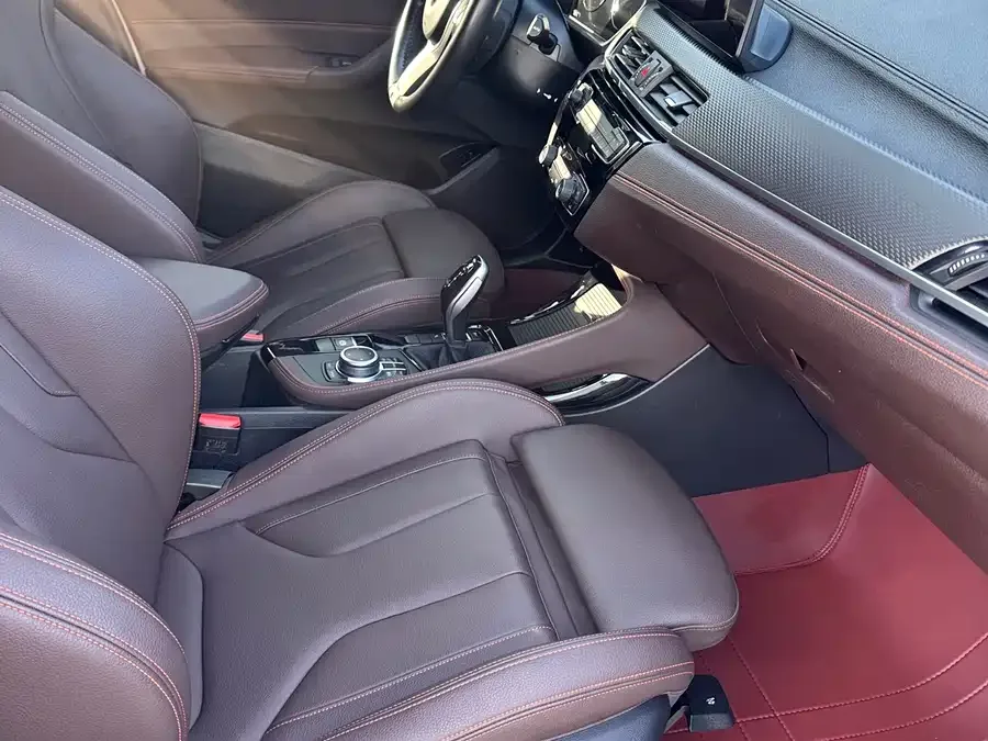 BMW X2 2022 sDrive25i Night Edition 2022 — миниатюра 4