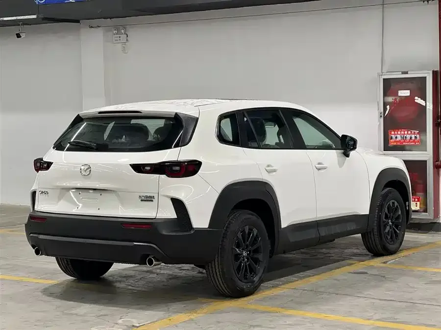 Mazda CX-50 Mazda CX-50 also available for 2023 2.0L Leading Edition 2023 — миниатюра 2