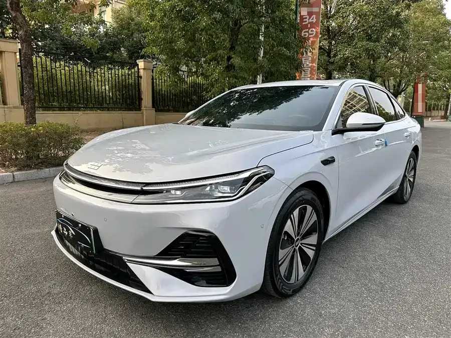 Geely Galaxy A7 Galaxy A7 2025 EM-i 150km Long Range Edition 2025 — фото 1, купить с доставкой в Москву