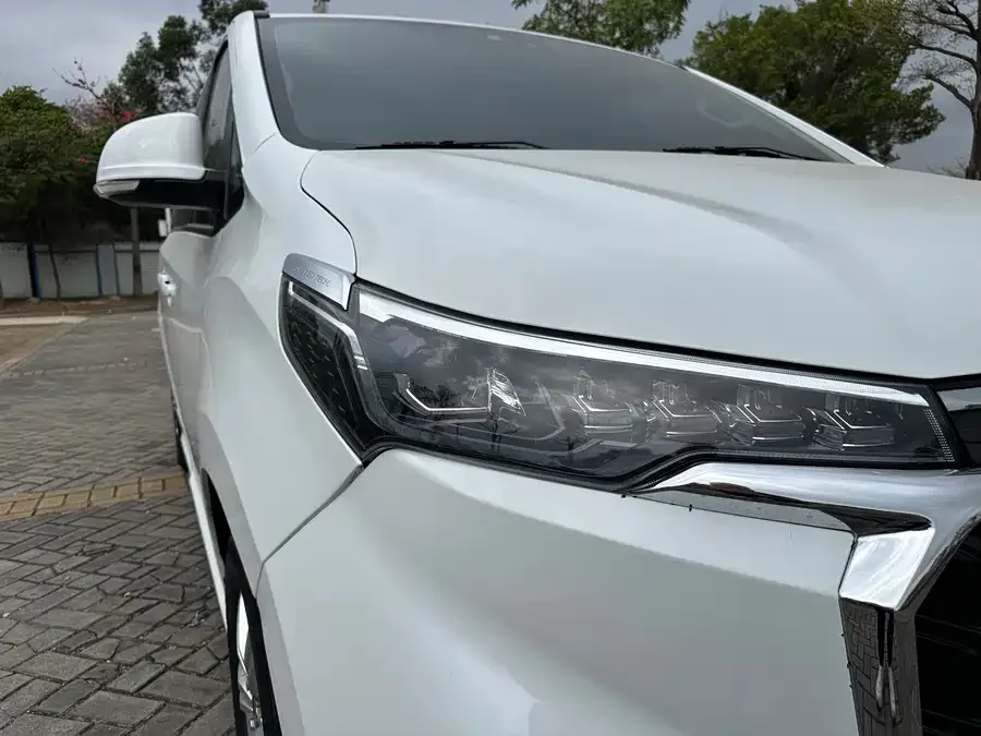 Maxus G20 2023 ES 2.0T gasoline automatic value version 2023 — миниатюра 3