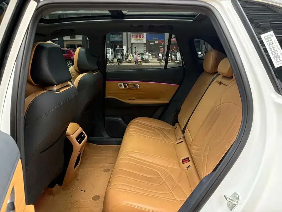 Geely Galaxy Starship 7 Galaxy Starship 7 2025 55km Launch Edition 2025 — миниатюра 2