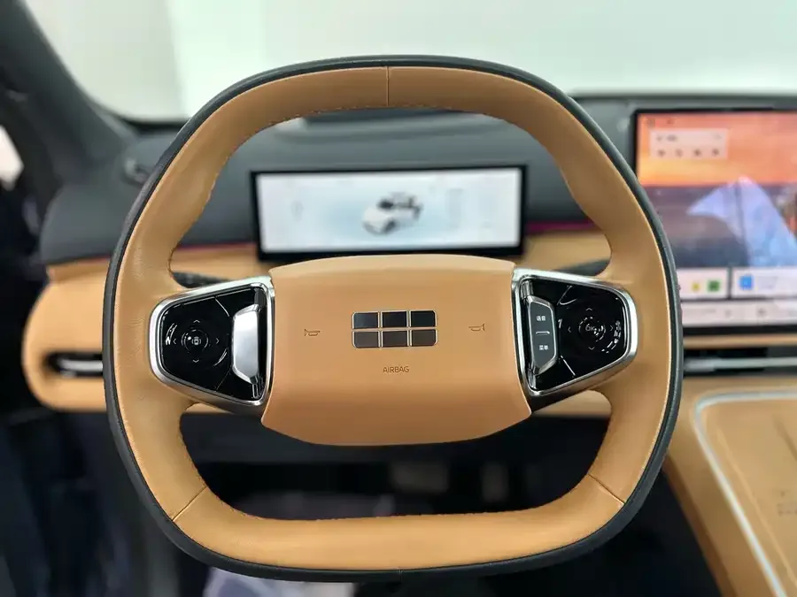 Geely Galaxy Starship 7 Galaxy Starship 7 2025 120km Navigator Edition 2024 — миниатюра 3