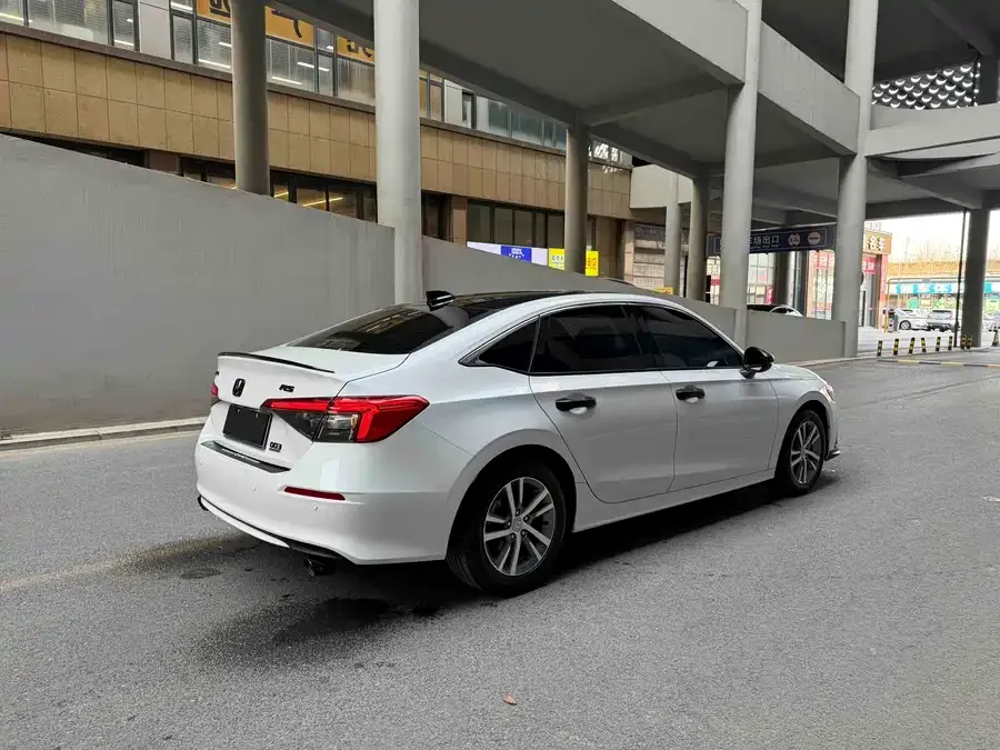 Honda Civic 2023 Civic 240TURBO CVT Sporty C-Stage Special Edition 2025 — миниатюра 2