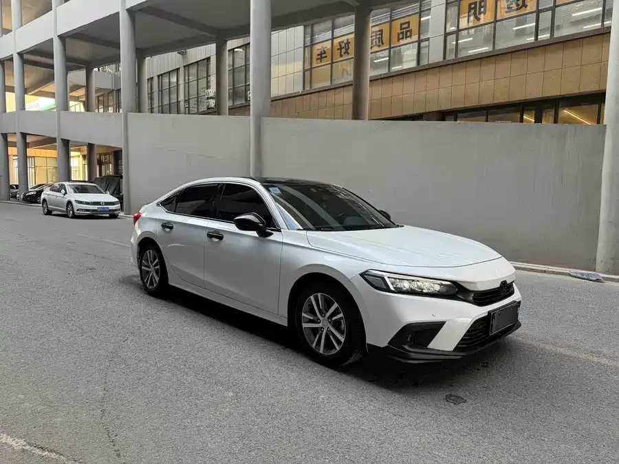 Honda Civic 2023 Civic 240TURBO CVT Sporty C-Stage Special Edition 2025 — миниатюра 3