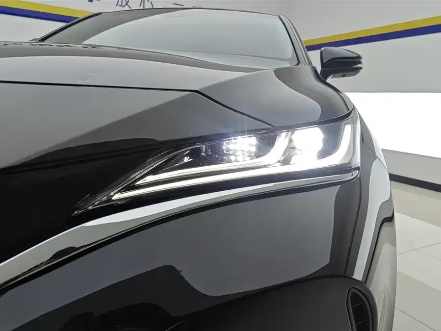 Toyota Lingfang HARRIER Lingfang Harrier 2022 2.0L CVT 2WD Premium Edition 2022 — миниатюра 2