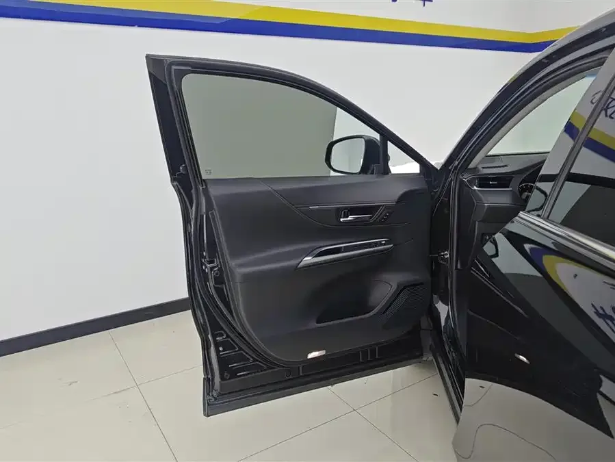Toyota Lingfang HARRIER Lingfang Harrier 2022 2.0L CVT 2WD Premium Edition 2022 — миниатюра 4