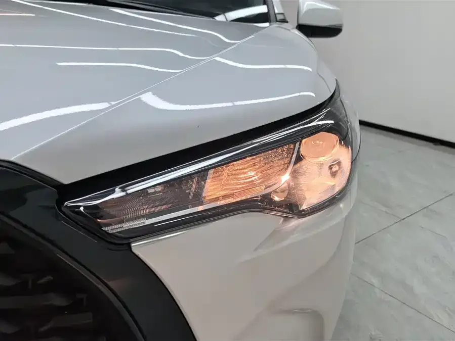 Toyota Corolla Corolla Sharp 2024 2.0L Intelligent Electric Hybrid Dual Engine Pioneer Edition 2025 — миниатюра 2