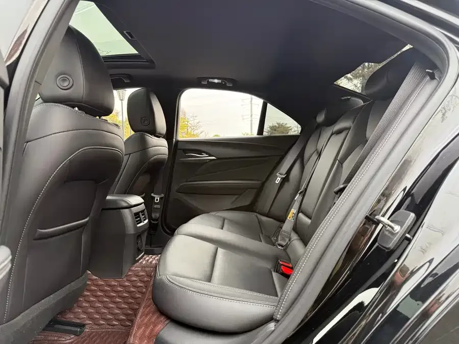 Cadillac CT4 2022 28T luxury model 2022 — миниатюра 4