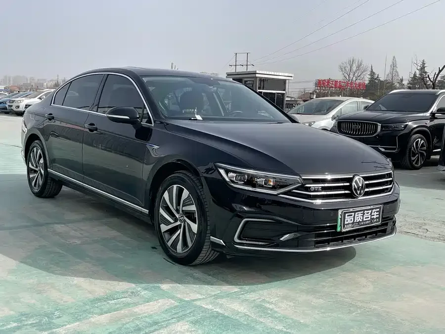 Volkswagen Magotan GTE plug-in hybrid Magotan GTE plug-in hybrid 2022 GTE luxury model 2023 — миниатюра 3