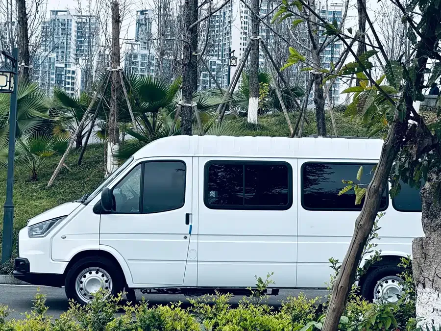 Jiangling Teshun EV Teshun EV 2022 Long Wheelbase Van with Mid-Roof 2022 — миниатюра 2