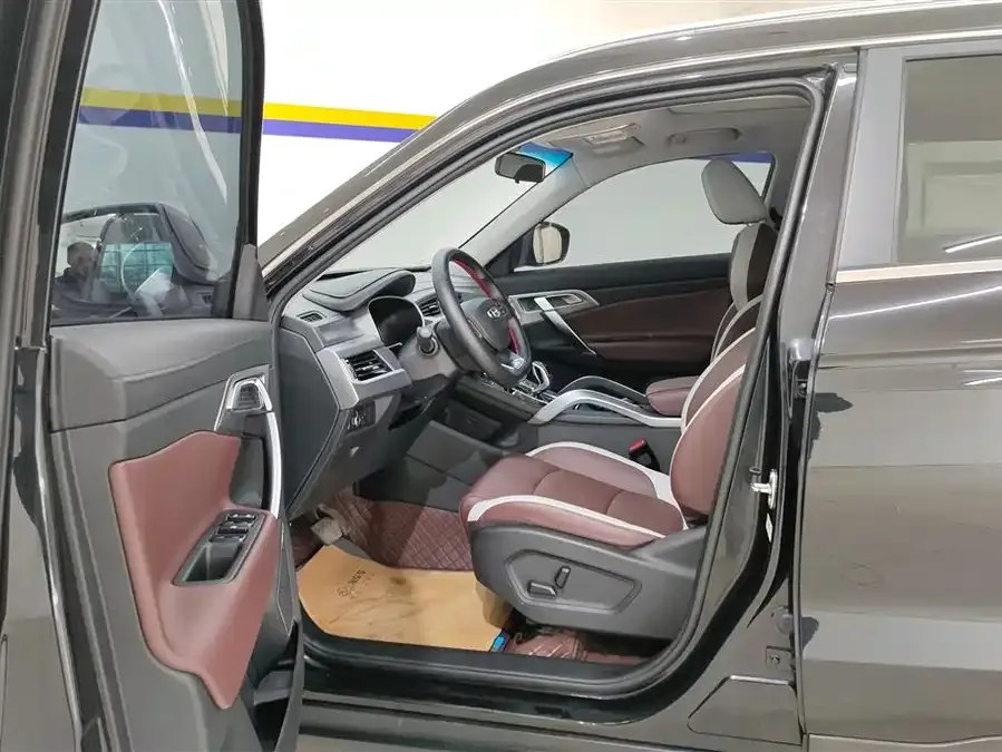 Geely Atlas Boyue 2022 1.8TD DCT Smart Elegant Edition 2023 — миниатюра 3