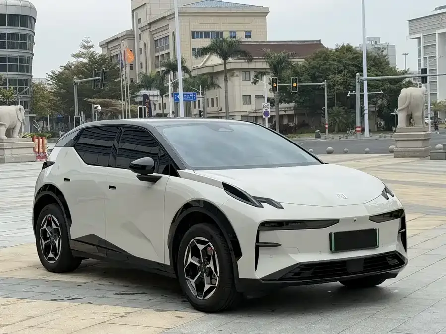 Zeekr X Zeekr X 2025 five-seat rear-wheel drive version 2025 — миниатюра 3